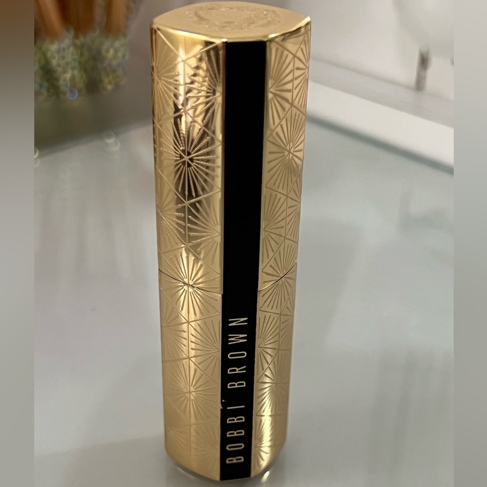 BNWB Bobbi Brown Luxe Lipstick Parisian Red 800